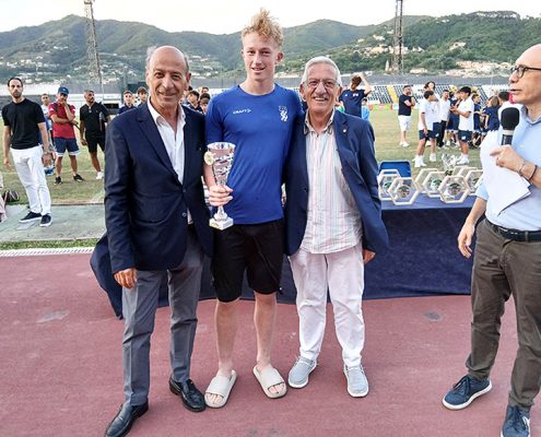 Alvin Nordstrand premiato come miglior calciatore del Torneo...